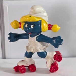 RARE Vintage 1980 Smurfette Smurf Roller Skating by Peyo